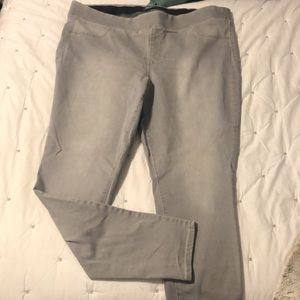 NWOT Old Navy Rockstar Gray Jeggings 20 Tall